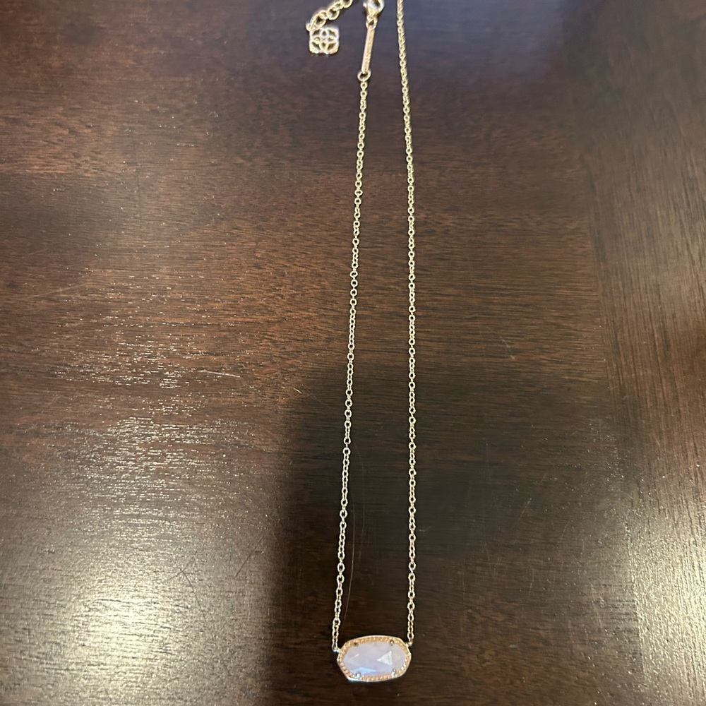 Kendra Scott Elisa Rose Gold Pendant Necklace in Rose Quartz